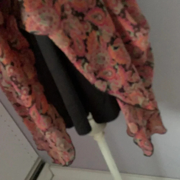 Lularoe Lola printed lined skirt in extra small - Picture 3 of 10